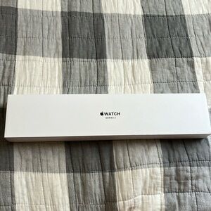 Apple Watch Series 3 38mm Space Gray Aluminum Black Sport (GPS)